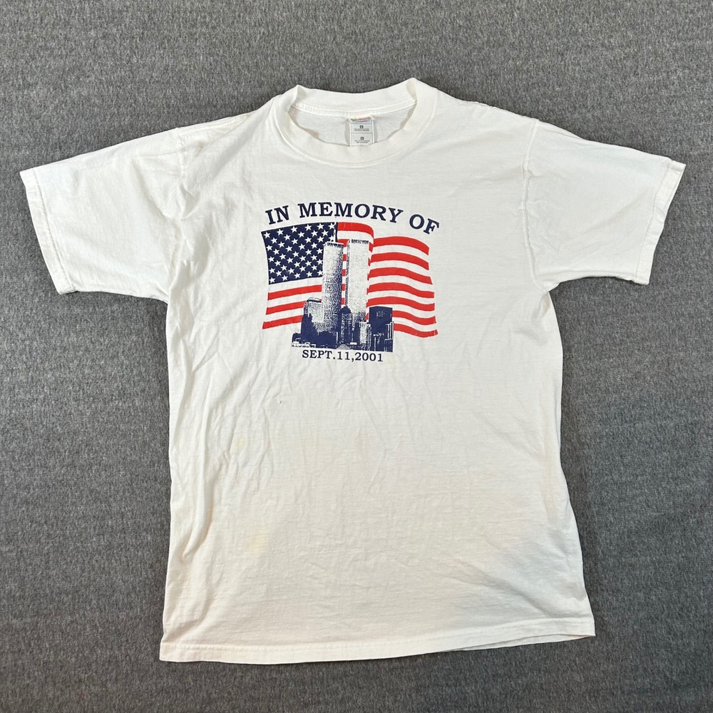 Vintage In Memory of 911 Shirt Graphic Print White Mens Large Distressed